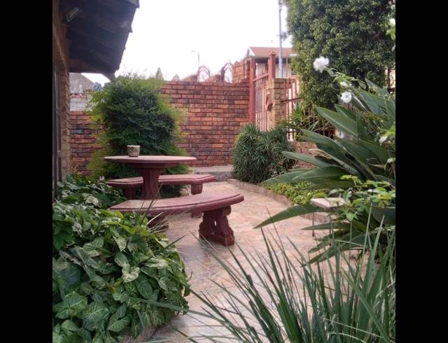 2 BEDROOM HOUSE FOR SALE IN ATTERIDGEVILLE